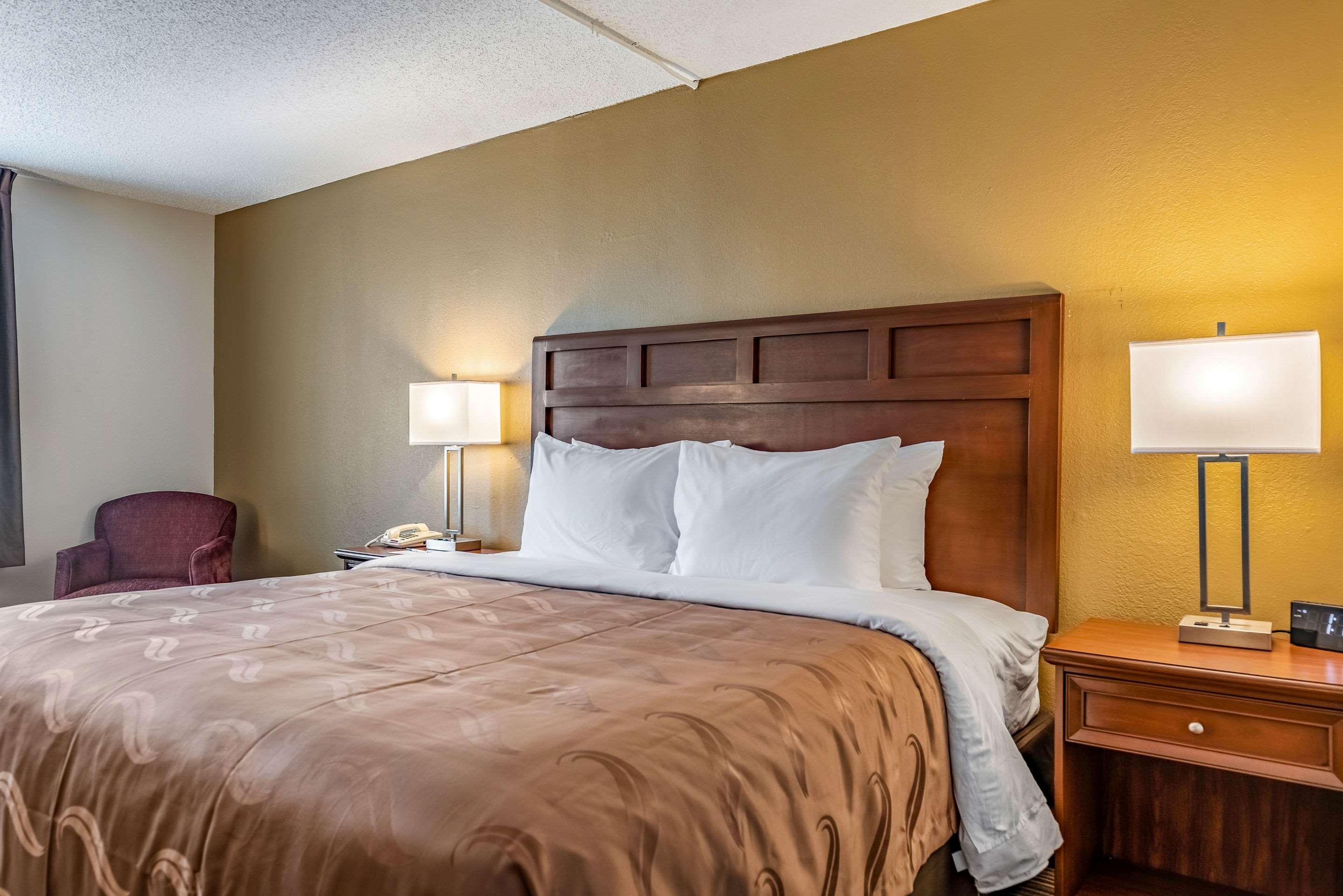 Quality Inn Bucyrus North Bagian luar foto